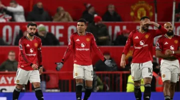 لا نهوض لمانشستر يونايتد دون مشروع استراتيجي في 2025